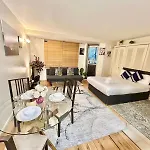 Cromwell Road Beautiful Apartment